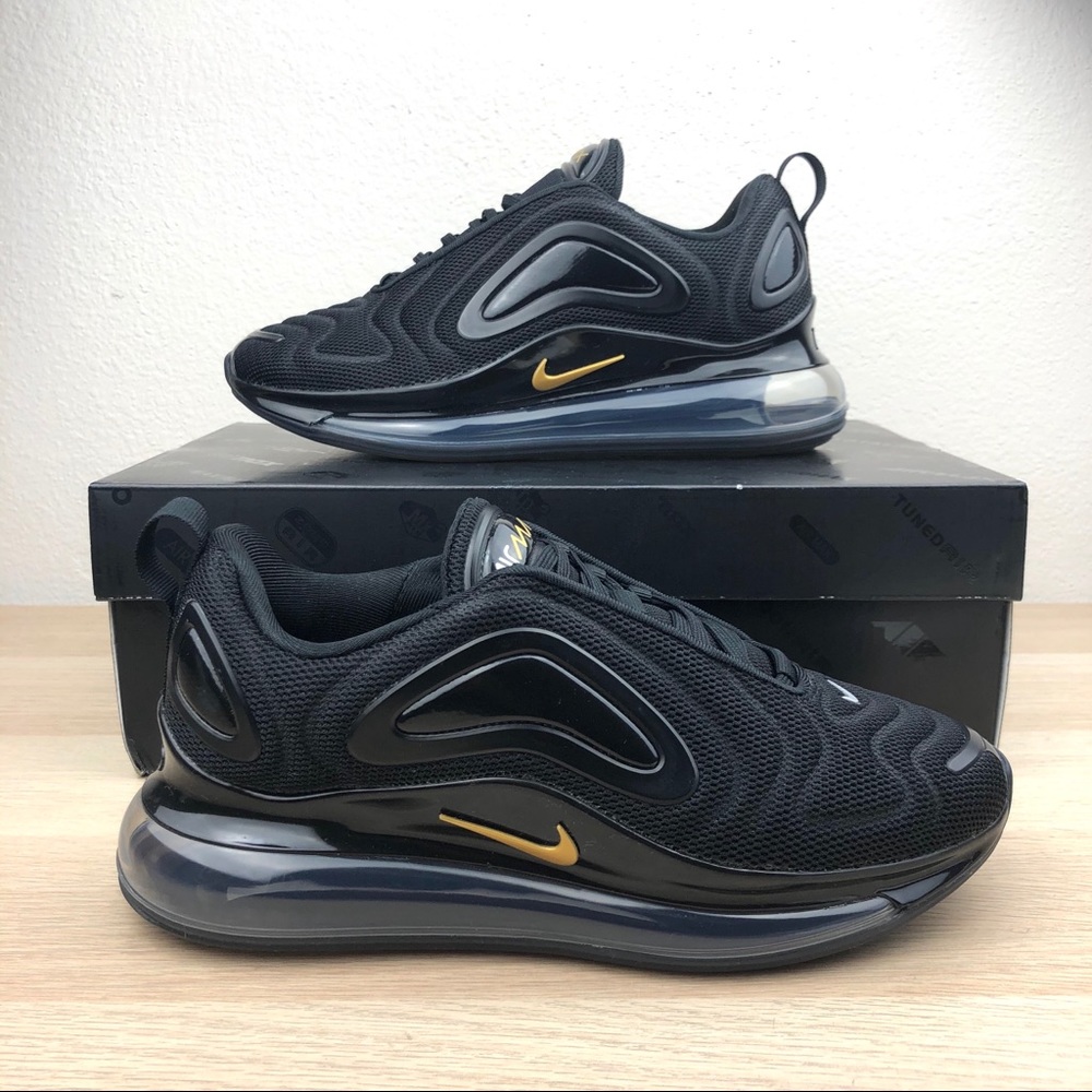 Nike Women’s Air Max 720 ‘Black Metallic’